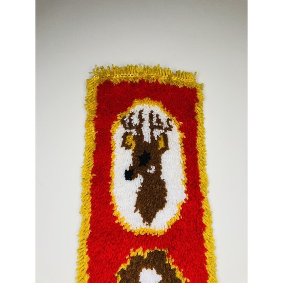 VTG Christmas Santa Reindeer Latch Hook Wall Hanging Handmade Kitschy Xmas Decor - Picture 3 of 8